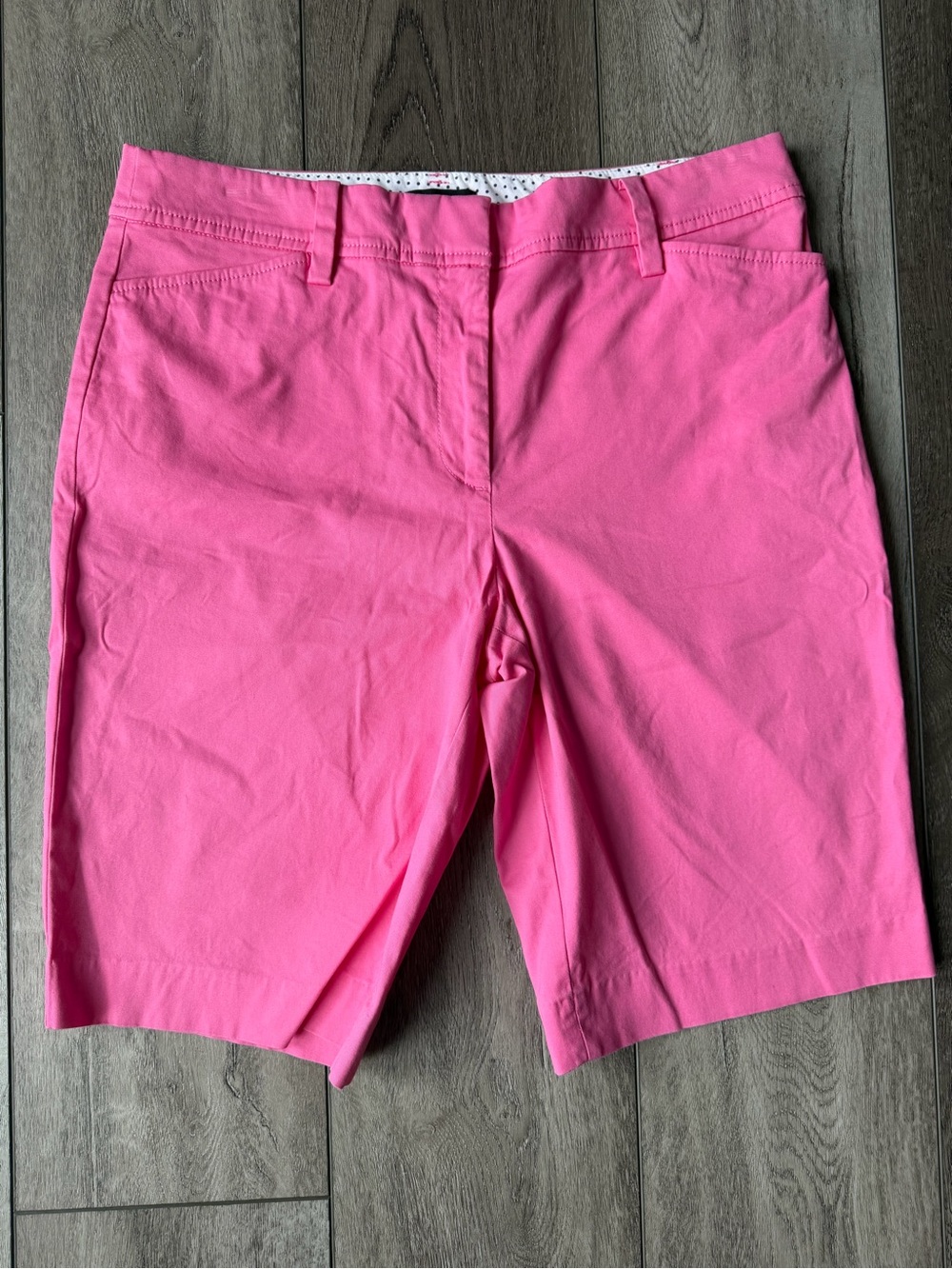Talbots- Perfect Short 10.5” Bright Pink Bermuda Shorts (6)